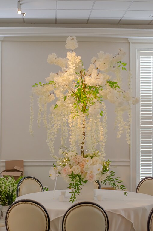 Cream and Blush Roses Centerpiece